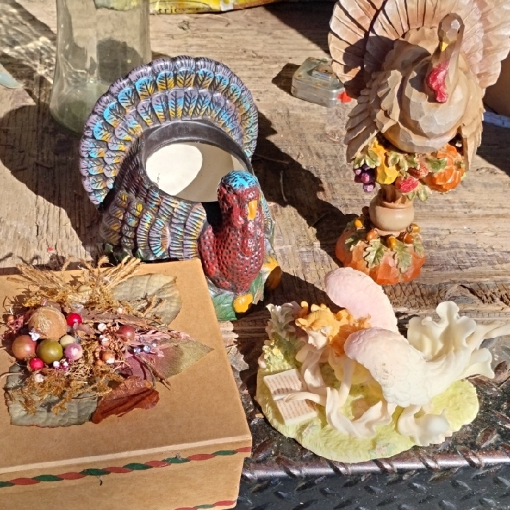 Colorful Ceramic Turkey Figurine - Multicolor+Bonus Items